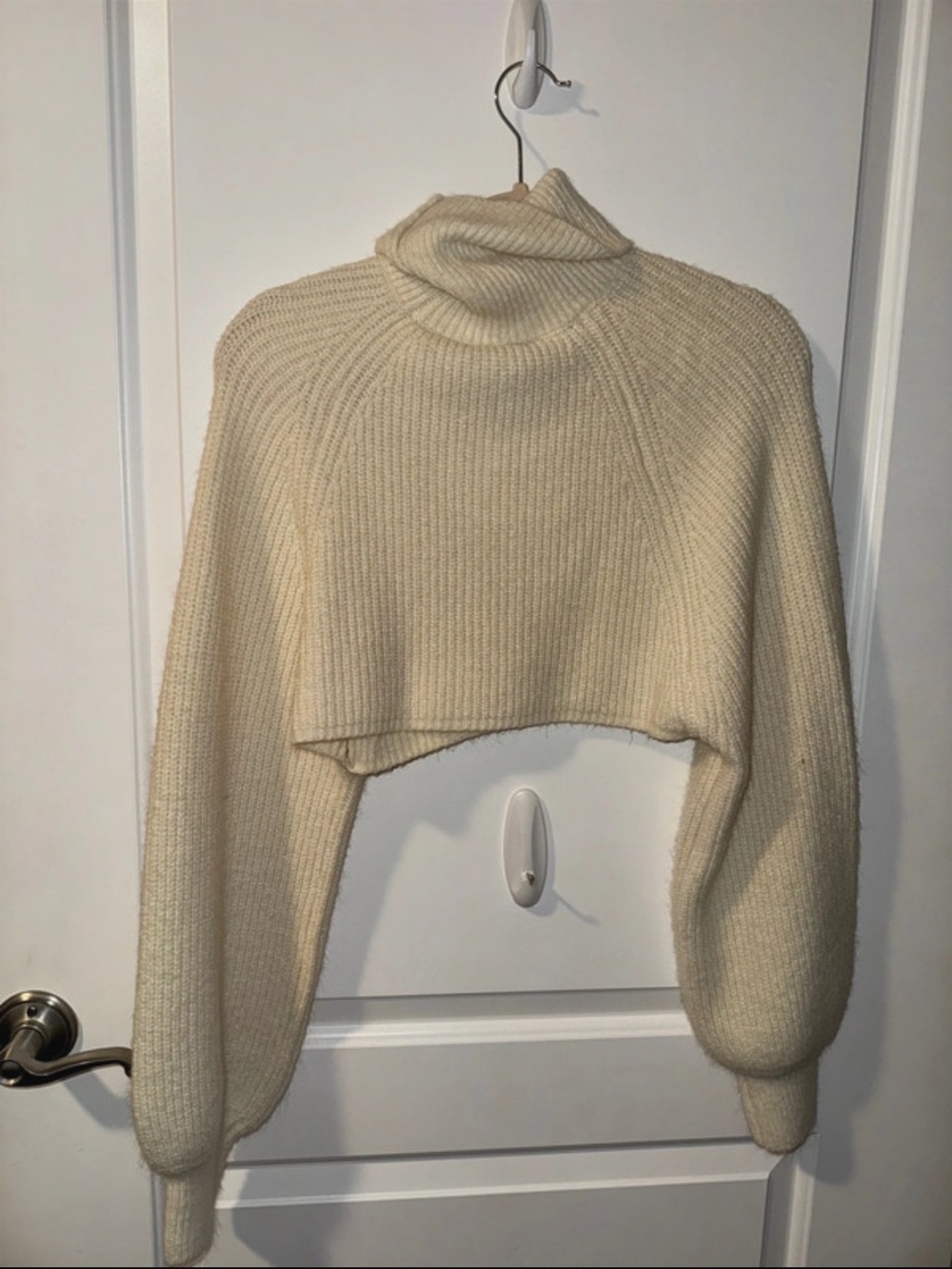 Source Unknown Cream Cropped Turtleneck Sweater
